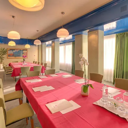 Senbhotel Hotel
