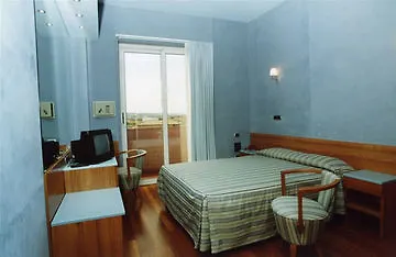 Готель Senb 4*