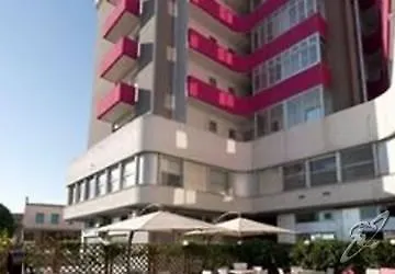Senb Готель Сенігаллія
